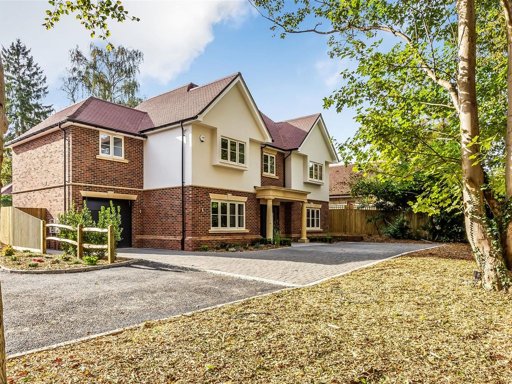 New home, 5 bed property for sale in Cobham Road, Fetcham, Leatherhead