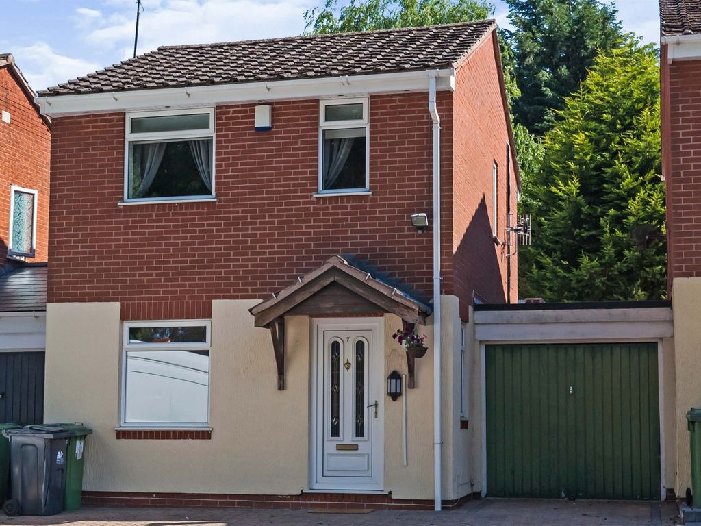 3 bed linkdetached house for sale in Coach Road, Ironville, Nottingham