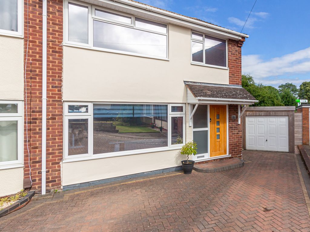 3 bed semidetached house for sale in Pear Tree Close, Kidderminster