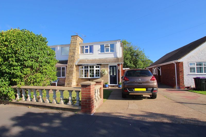 3 bed semidetached house for sale in Langton Road, HoltonLeClay