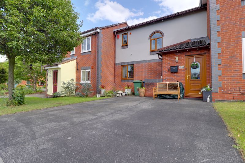 2 bed town house for sale in Brooklime Gardens, Doxey, Stafford ST16