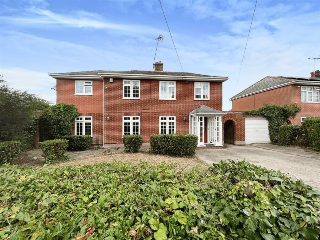 4 bed detached house for sale in Bullockstone Road, Herne Bay CT6, £