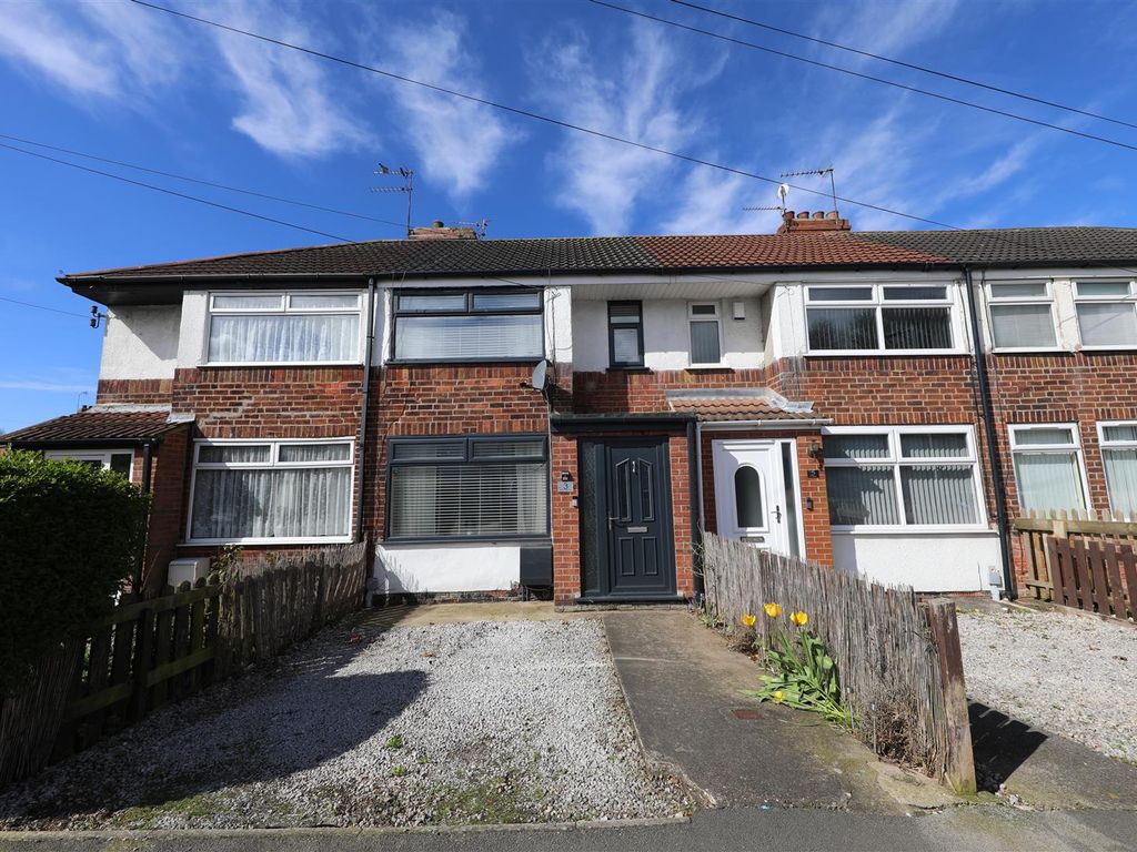 2 bed terraced house for sale in Welwyn Park Drive, Hull HU6, £135,000
