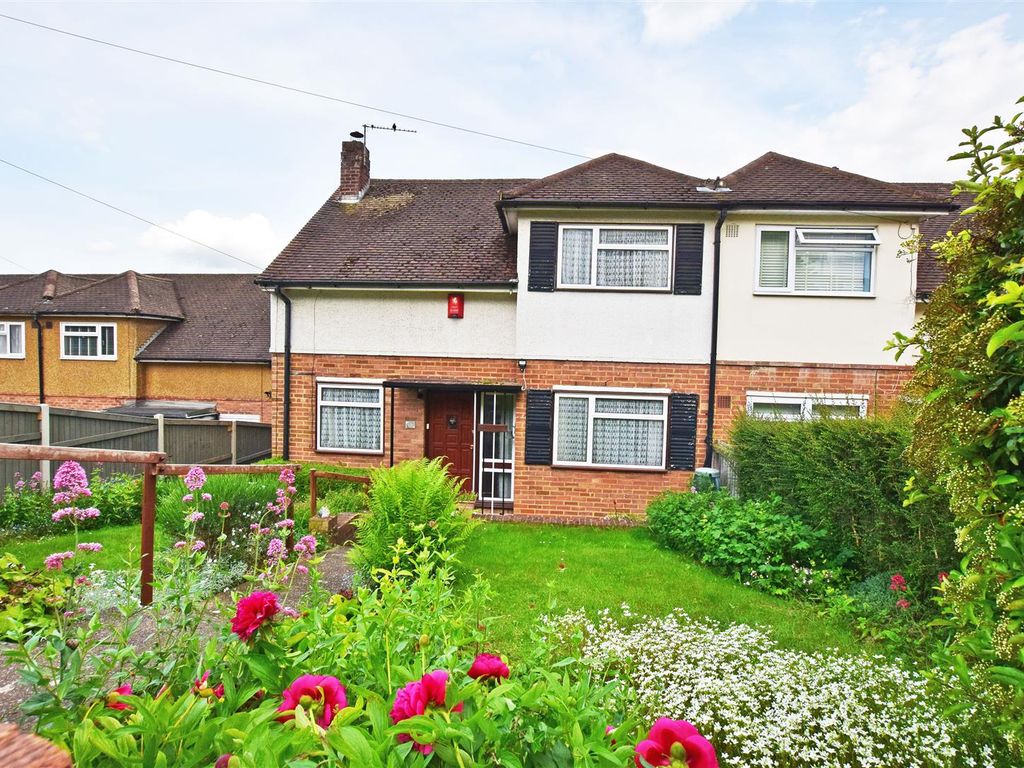 2 bed semidetached house for sale in Madden Avenue, Chatham ME5, £