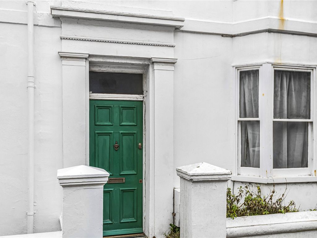 2 bed terraced house for sale in Clifton Street, Brighton, East Sussex