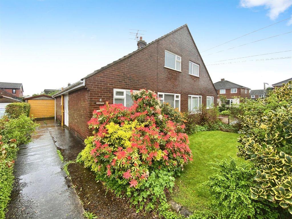 3 bed semidetached house for sale in Camwood Drive, Lostock Hall