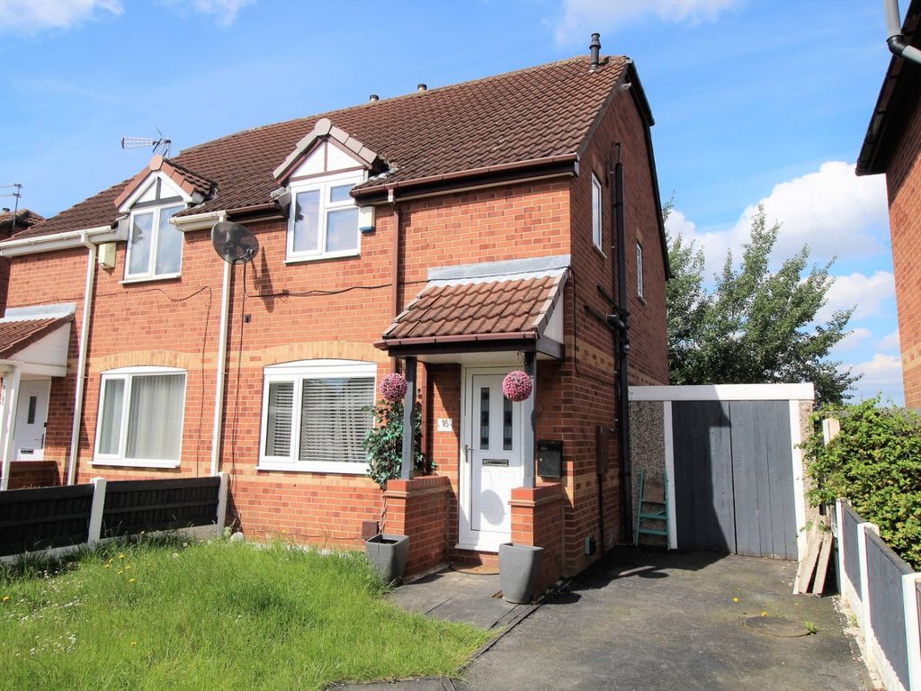 3 bed semidetached house for sale in Lords Close, Edlington, Doncaster