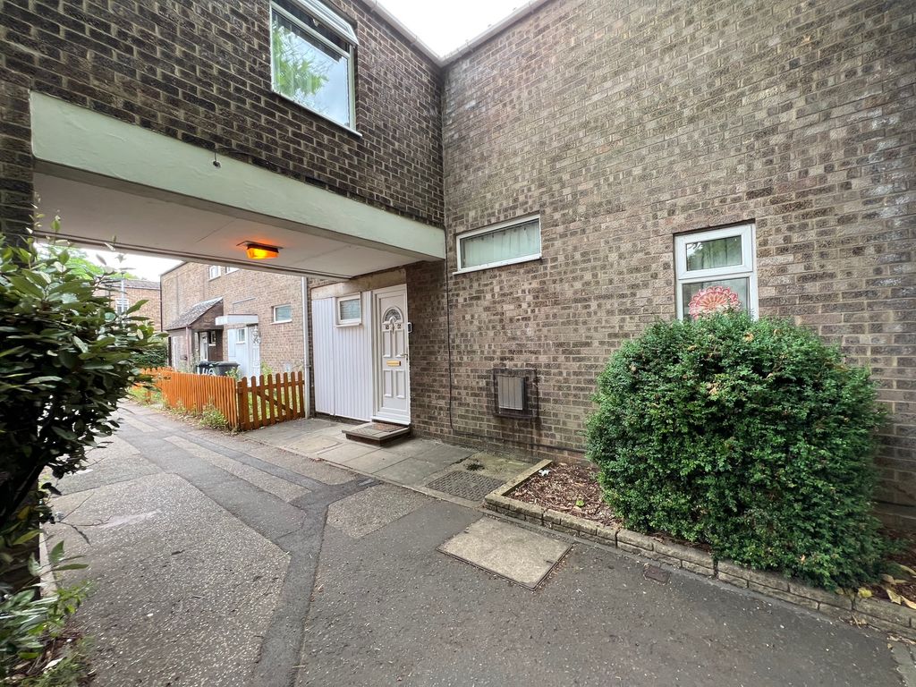 4 bed terraced house for sale in Sandford, Ravensthorpe, Peterborough