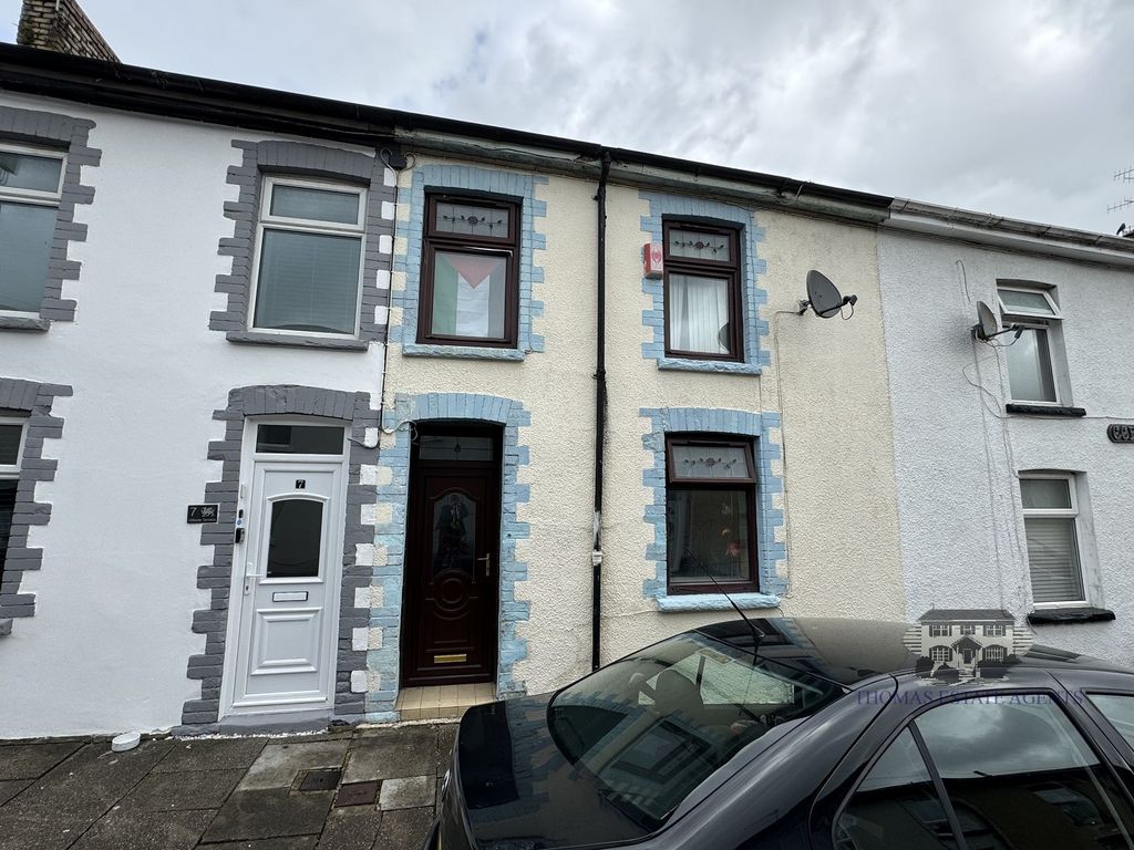 4 bed terraced house for sale in Hillside Terrace, Wattstown, Porth