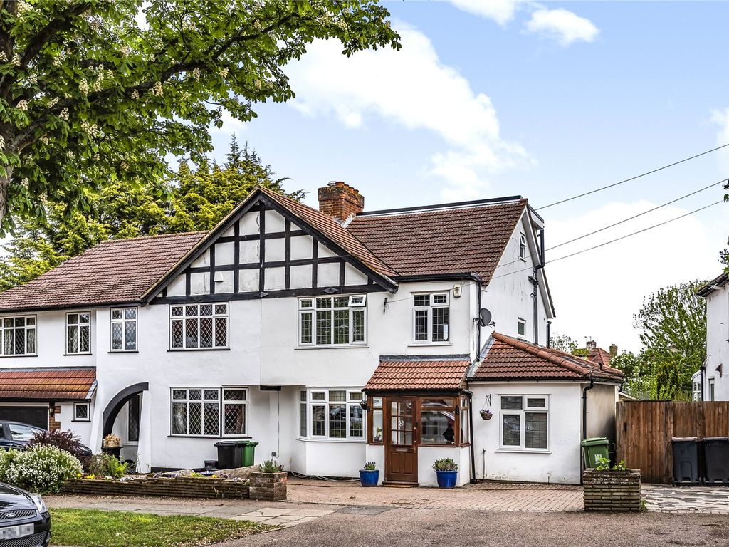 4 bed semidetached house for sale in Chestnut Avenue, West Wickham BR4