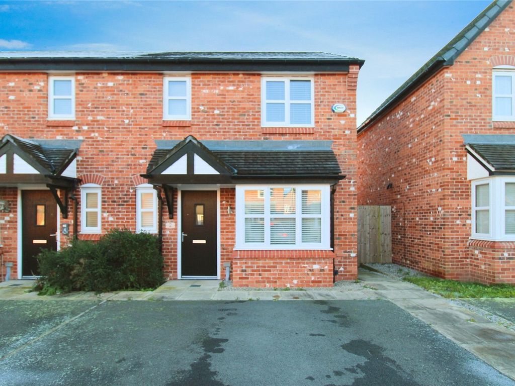 3 bed semidetached house for sale in Wheatsheaf Close, Pendlebury
