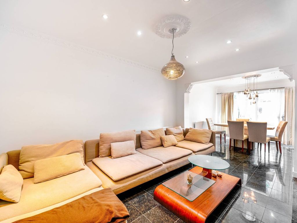 4 bed detached house to rent in Wembley Hill Road, Wembley Park