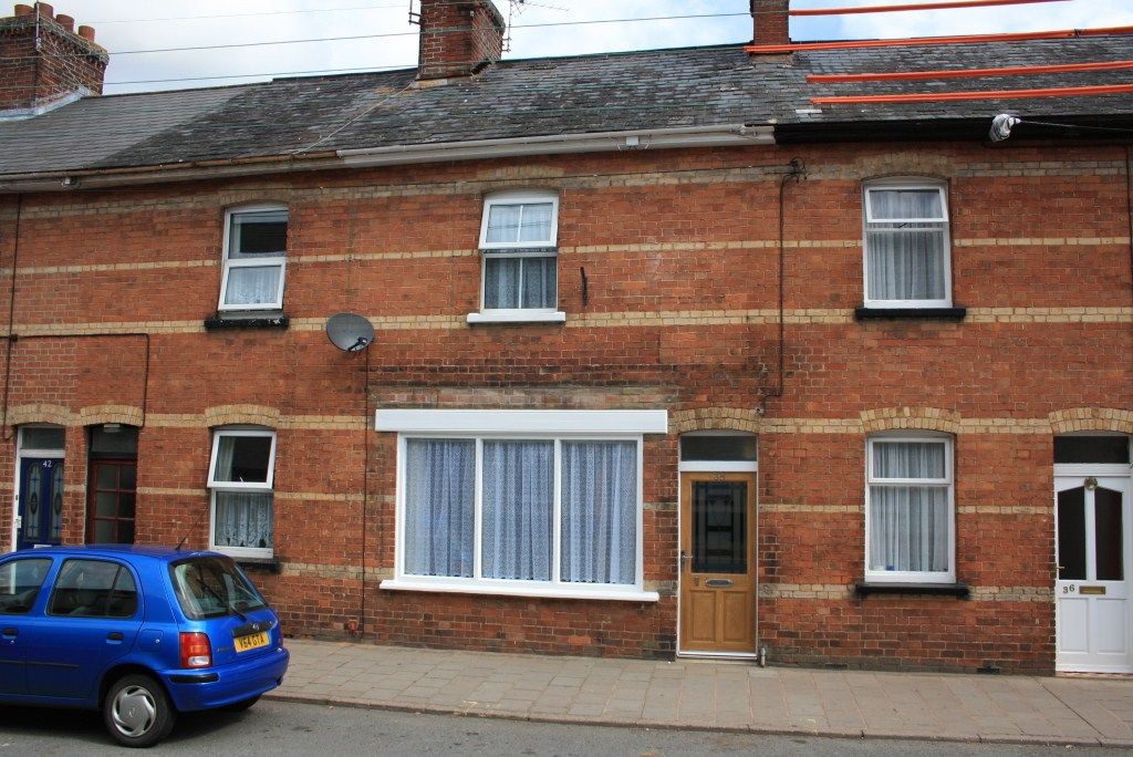 2 bed terraced house to rent in Mill Street, Ottery St. Mary EX11, £775