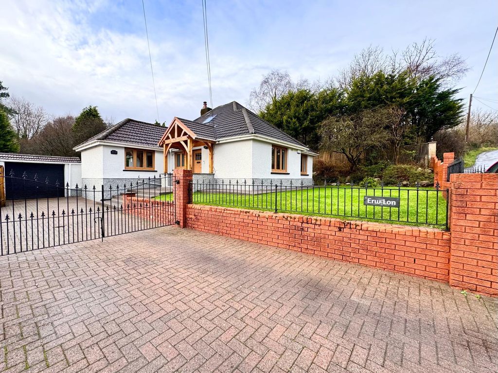 3 bed detached bungalow for sale in Erw Lon, Church Road, Penderyn