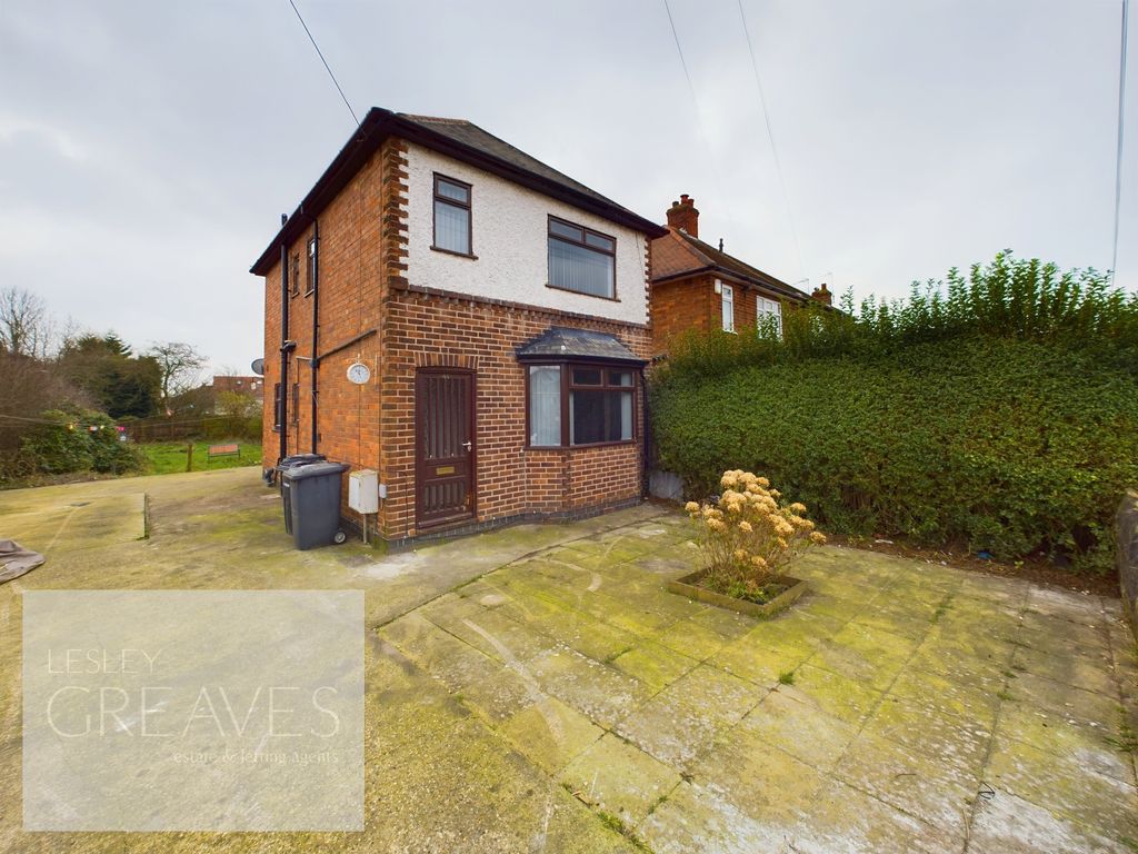 3 bed detached house for sale in Perlethorpe Avenue, Gedling, Nottingham NG4, £260,000 Zoopla