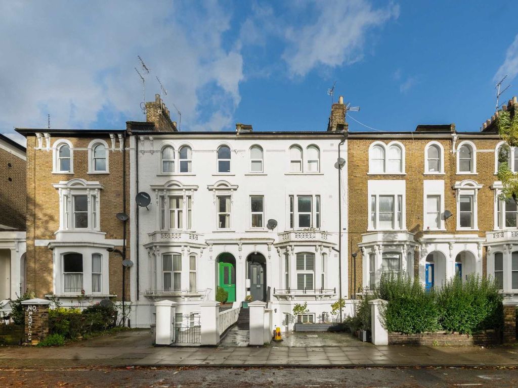 4 bed for sale in Tufnell Park Road, London N7, £900,000