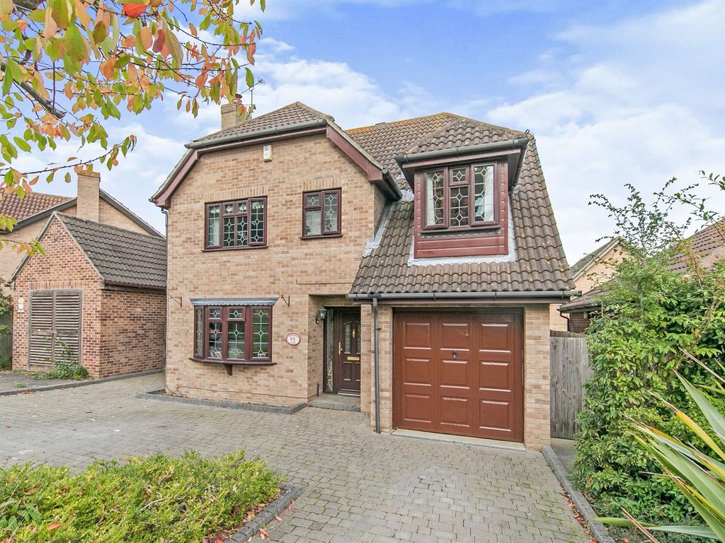 4 bed detached house for sale in Goldcrest Close, Colchester CO4 Zoopla