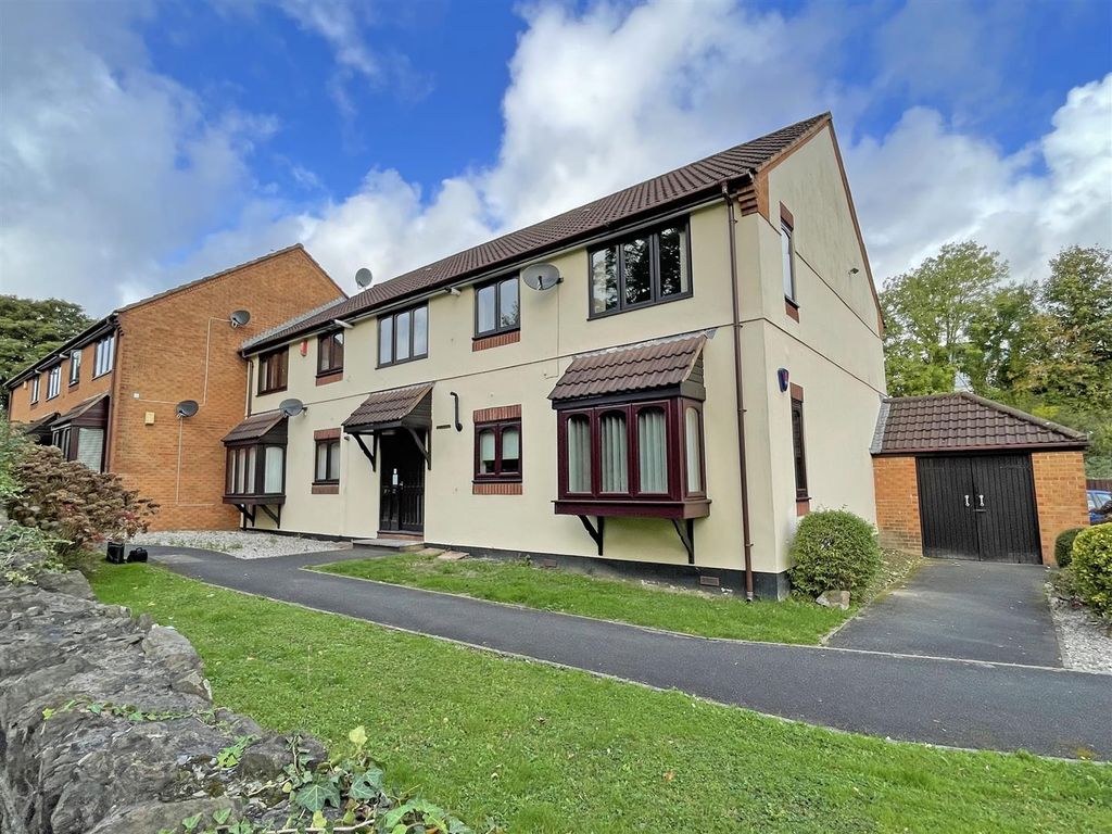 2 bed flat for sale in St. Marys Close, Plympton, Plymouth PL7 Zoopla
