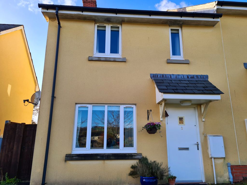 2 bed semidetached house for sale in Windgrove Close, Honiton EX14, £