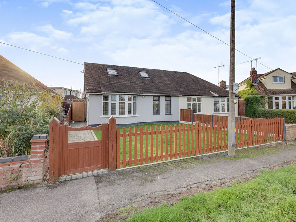 2 bed bungalow for sale in Clyde Crescent, Rayleigh SS6 Zoopla