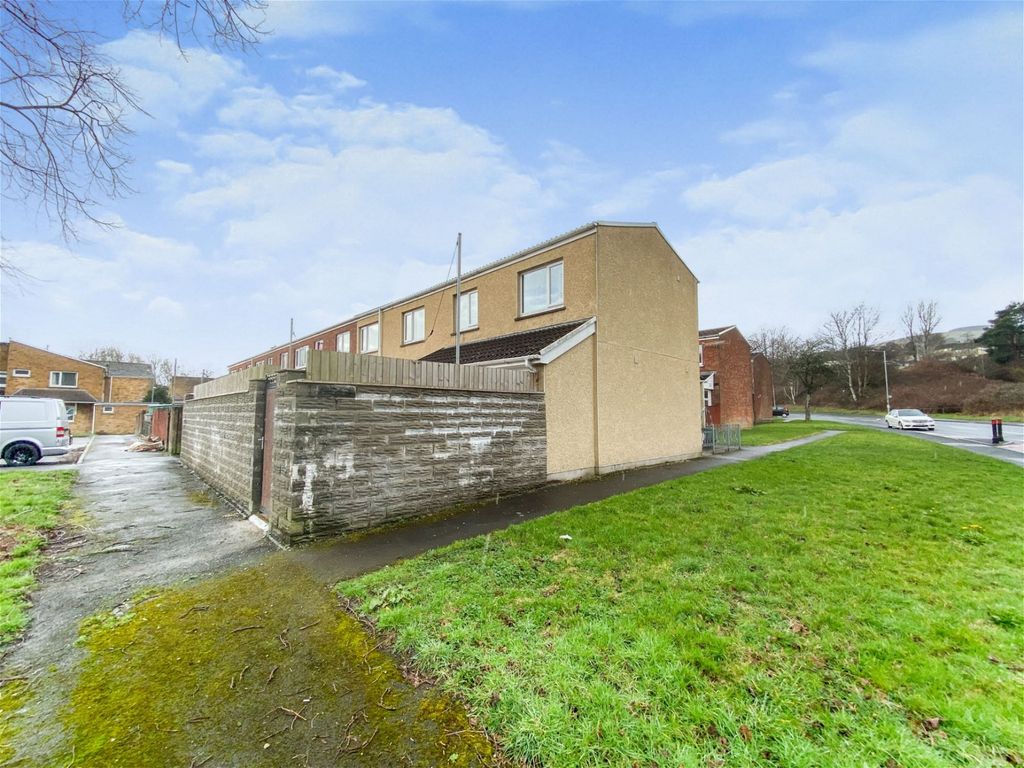 4 bed end terrace house for sale in Penllyn, Cwmavon, Port Talbot SA12