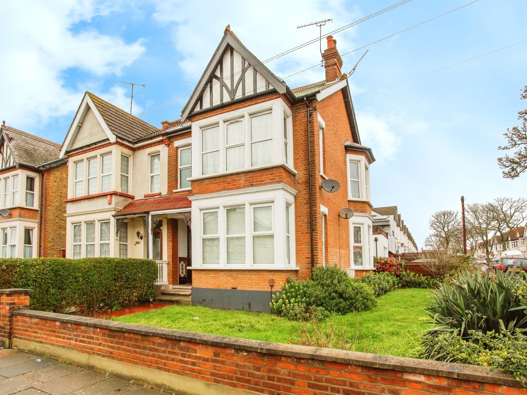 1 bed property for sale in York Road, SouthendOnSea, Essex SS1, £190,000 Zoopla