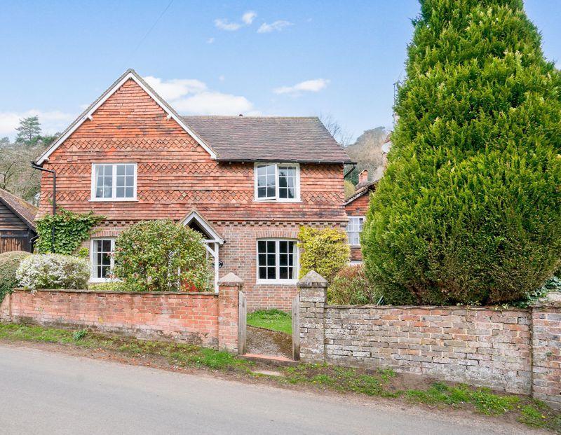 4 bed detached house to rent in Felday Glade, Holmbury St. Mary