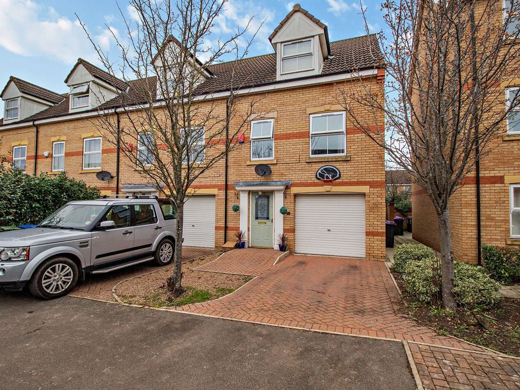 3 bed end terrace house for sale in Heron Drive, Gainsborough DN21 Zoopla