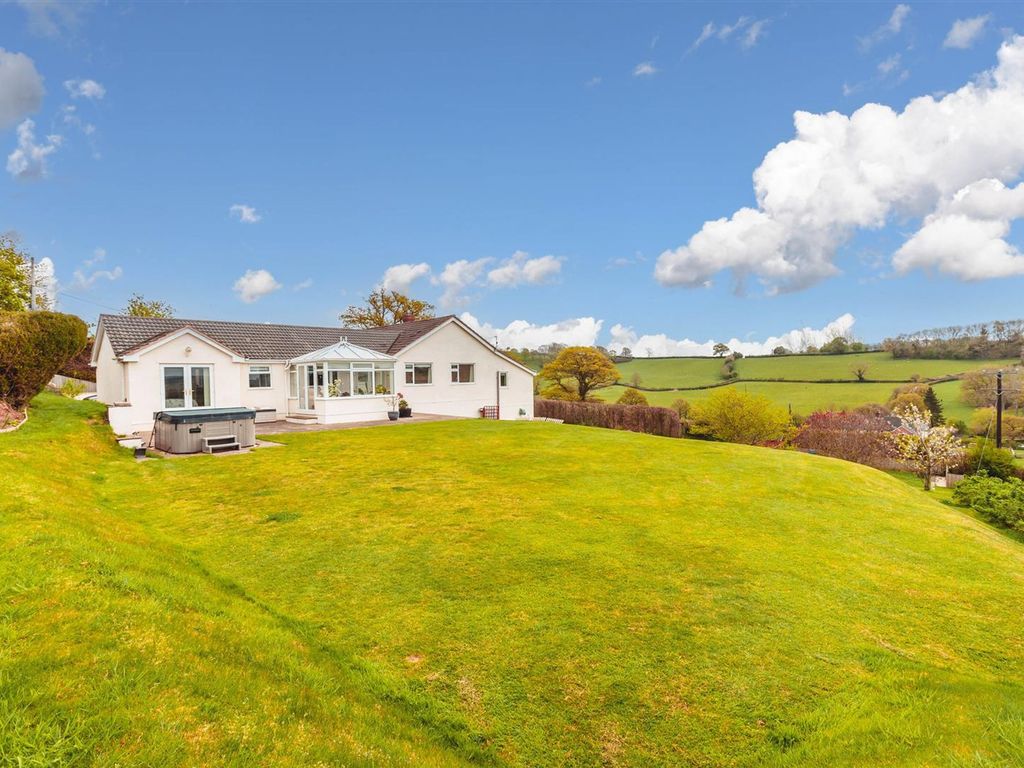 3 bed detached bungalow for sale in Grattons, Cheriton Fitzpaine EX17