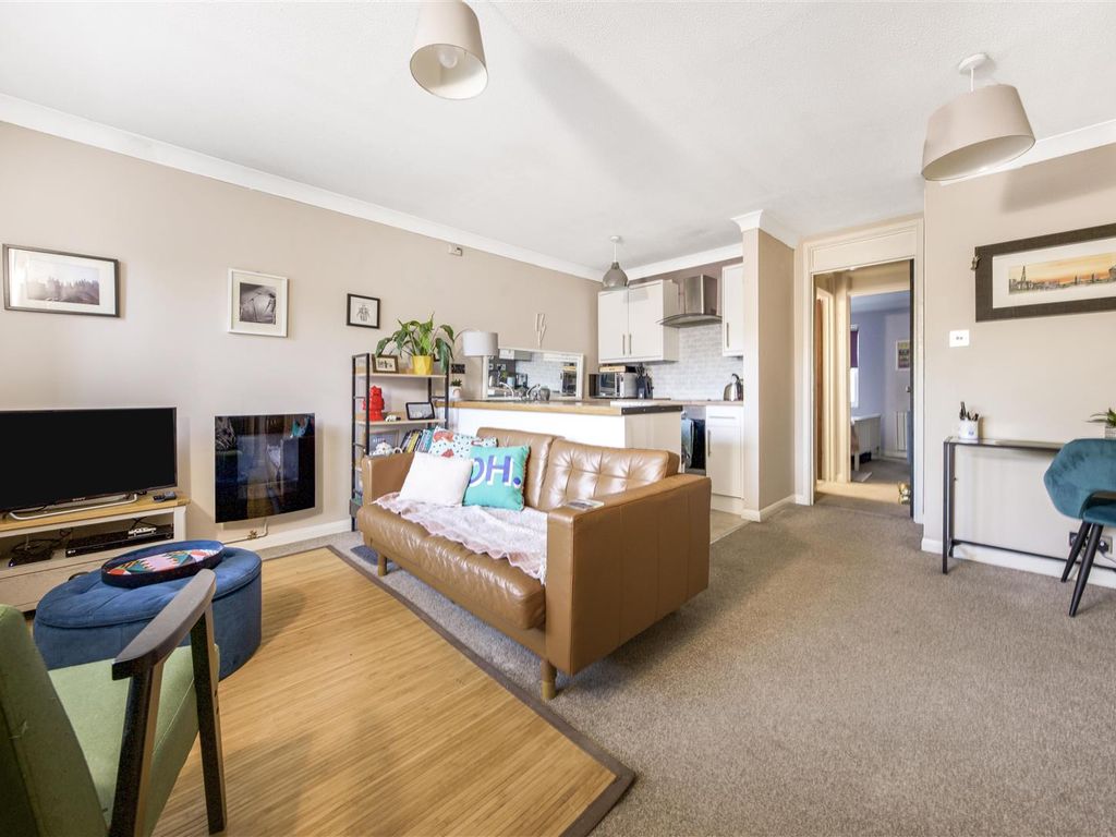 1 bed for sale in Peerless Drive, Harefield, Uxbridge UB9, £