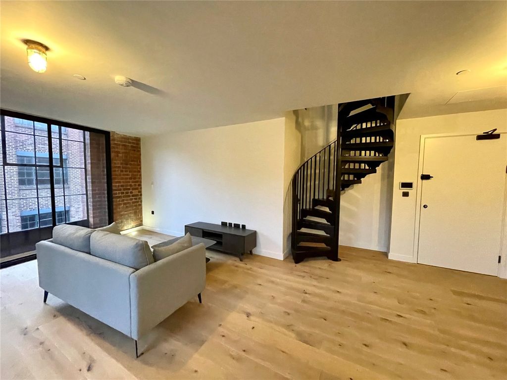 1 bed flat to rent in Derwent House, Mary Ann Street, Birmingham B3, £