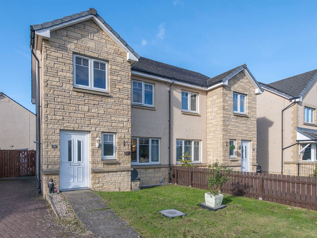 3 bed semidetached house for sale in Alloa Park Drive, Alloa FK10 Zoopla