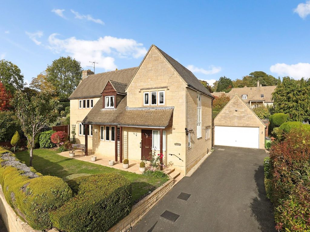 3 bed detached house for sale in Cotswold Mead, Painswick, Stroud GL6