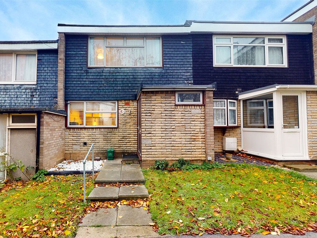 3 bed terraced house for sale in Downey Close, Fryerns, Basildon, Essex SS14 Zoopla