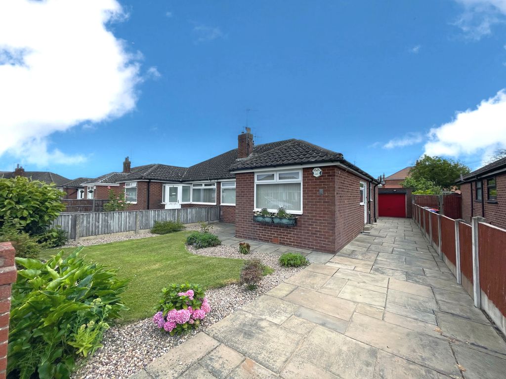 3 bed bungalow for sale in Wharfedale Avenue, Thornton FY5 Zoopla