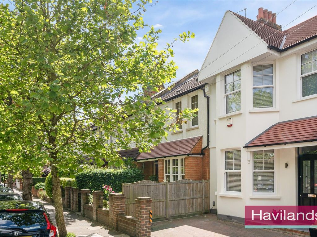 4 bed property for sale in Bagshot Road, Enfield EN1, £675,000 Zoopla