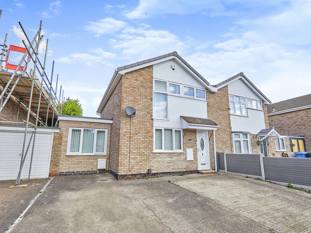 4 bed semidetached house for sale in Killingworth Avenue, Sinfin