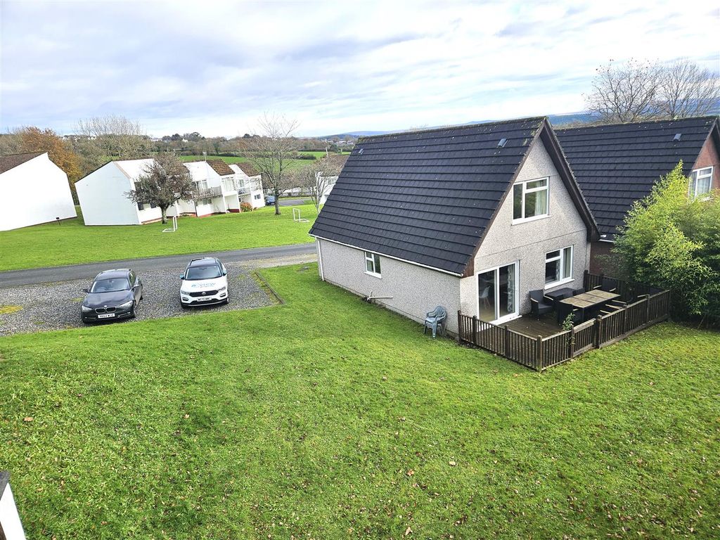 4 bed chalet for sale in Park, Callington PL17, £95,000 Zoopla