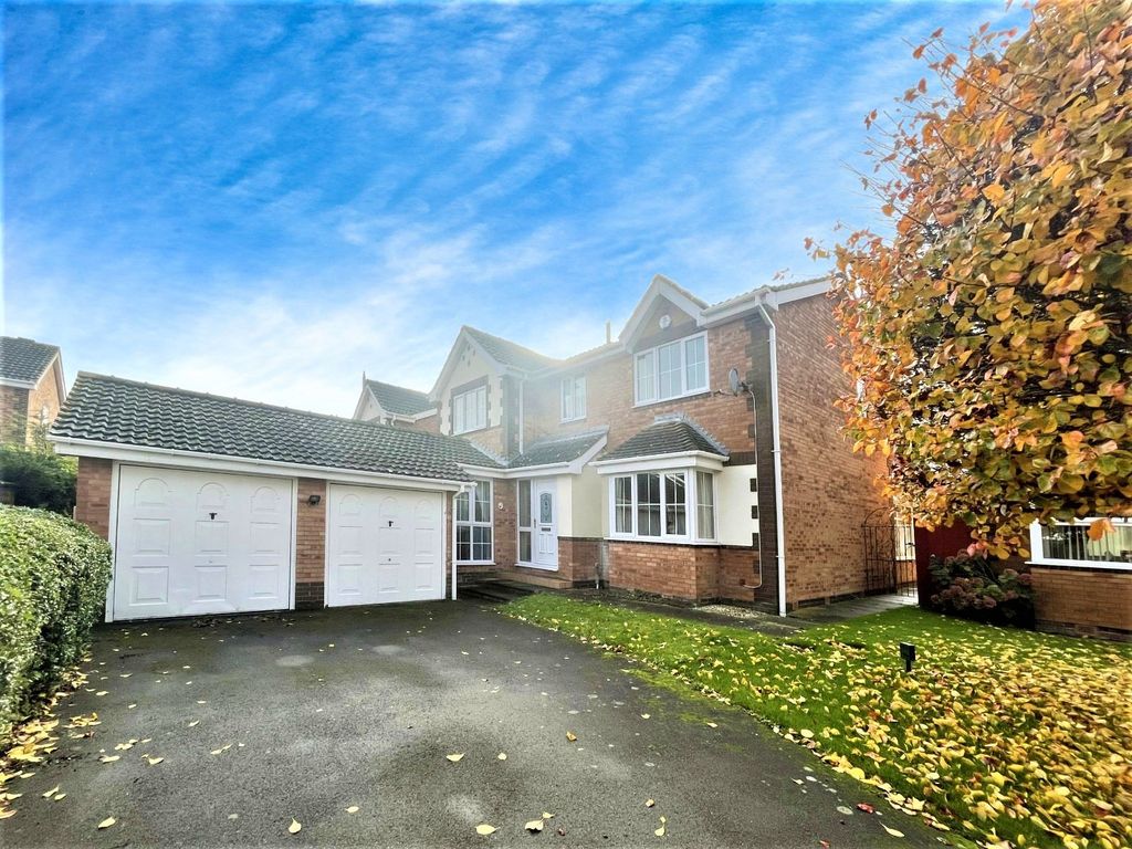 4 bed detached house for sale in Shaftesbury Mews, New Waltham, Grimsby