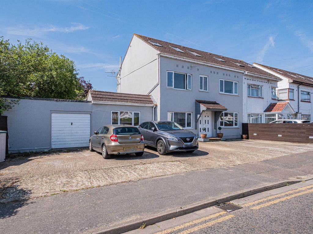 6 bed semidetached house for sale in Gledwood Crescent, Hayes UB4 Zoopla