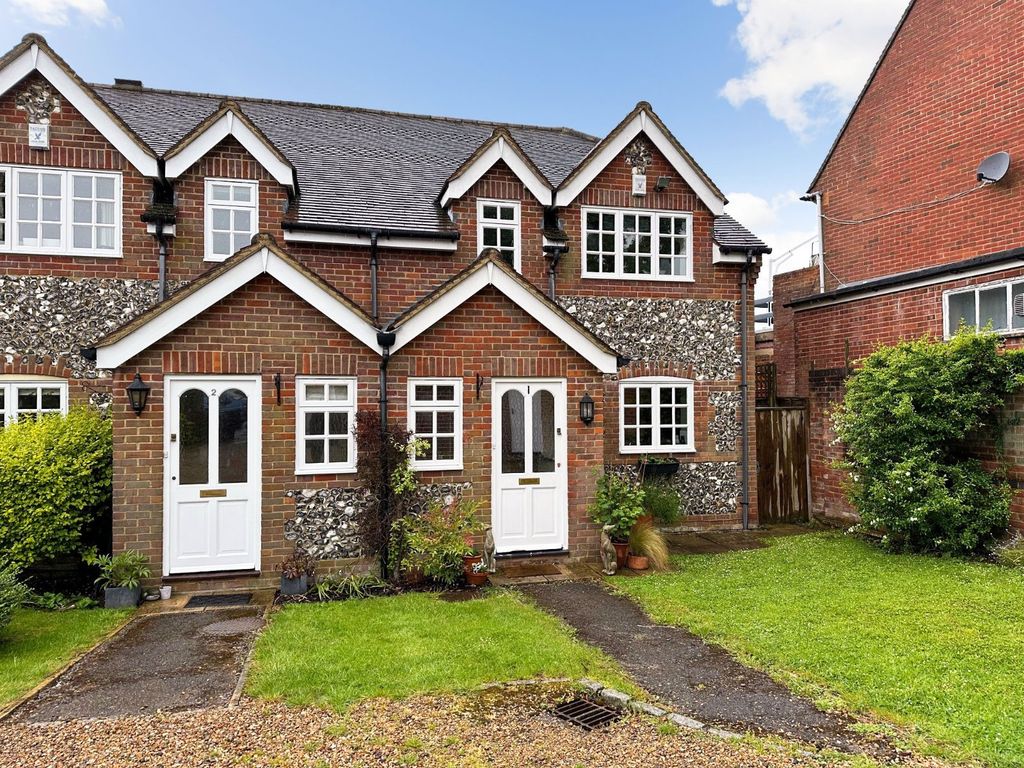 3 bed end terrace house for sale in Paddocks End, Seer Green, Buckinghamshire HP9, £675,000 Zoopla