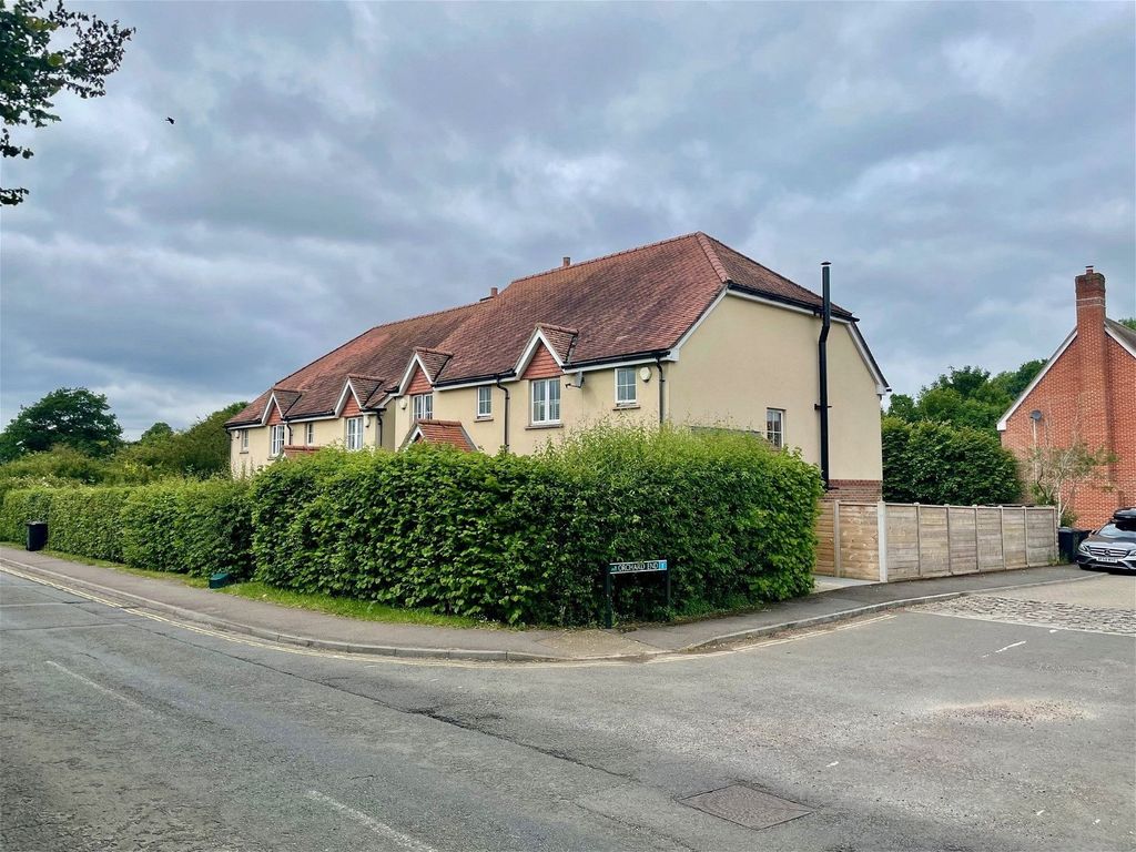 3 bed semidetached house to rent in Oxford Road, Chieveley RG20, £
