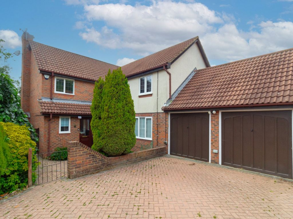 5 bed detached house for sale in Priory Field Drive, Edgware HA8 Zoopla