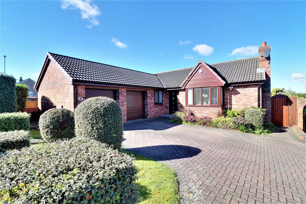 3 bed detached bungalow for sale in Temple Gate, Leeds LS15 Zoopla