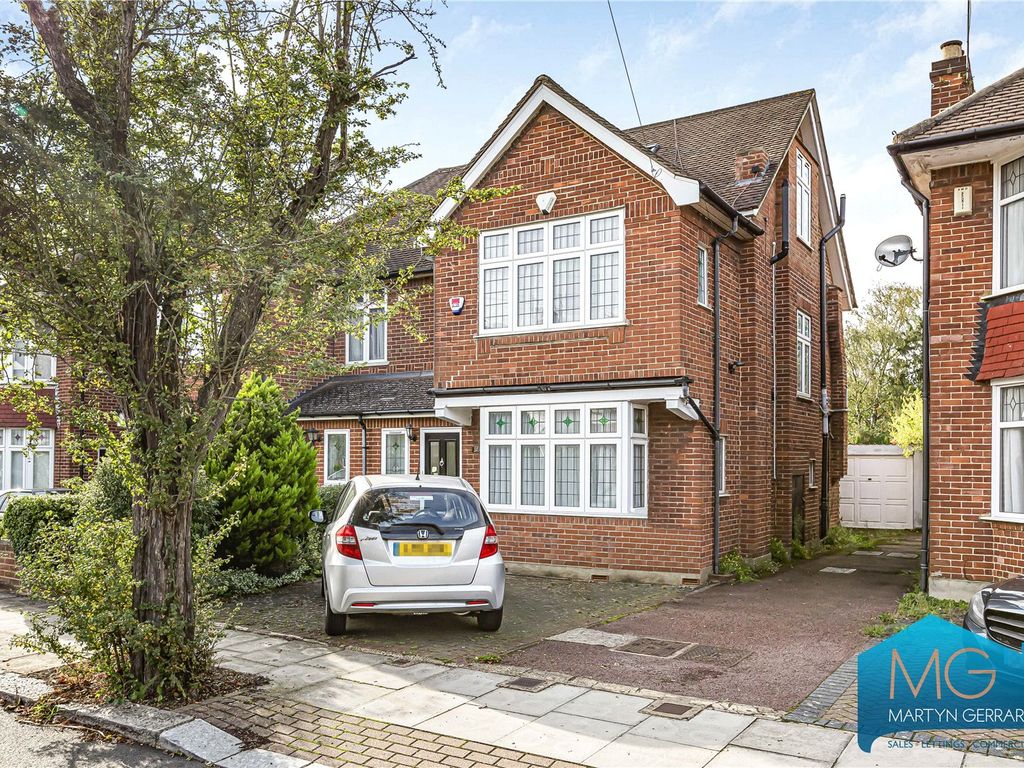 5 bed semidetached house for sale in Ventnor Drive, London N20, £1,100,000 Zoopla