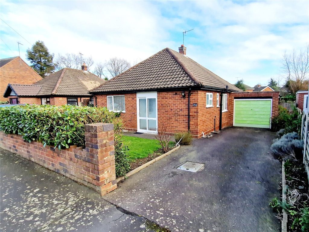 2 bed bungalow for sale in Nursery Grove, Kidderminster, Worcestershire
