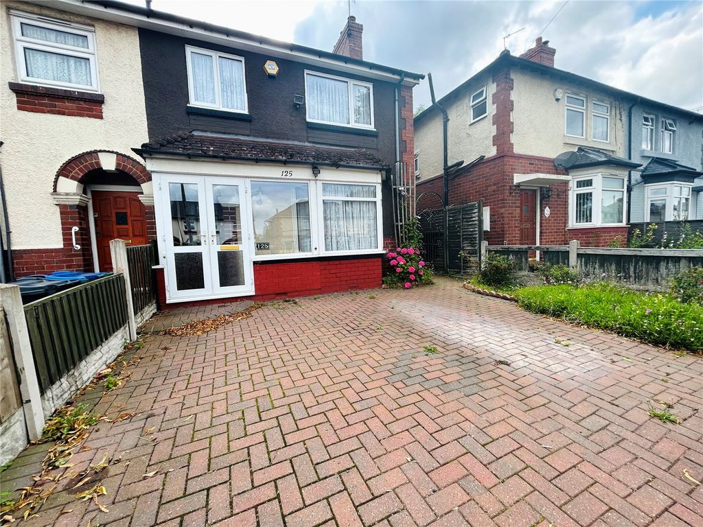 3 bed end terrace house for sale in Warley Road, Oldbury, West Midlands