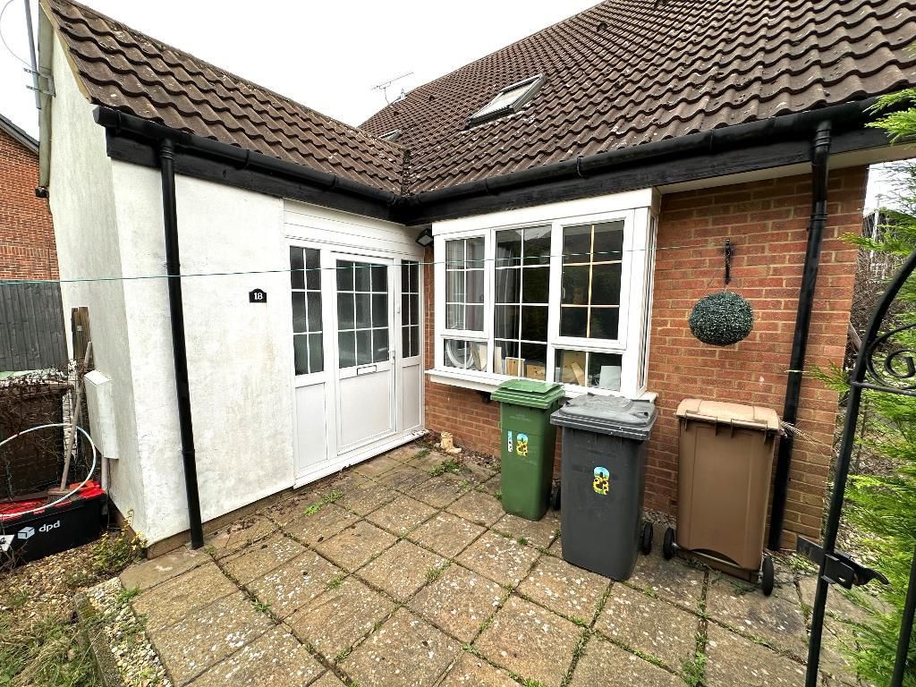 1 bed property for sale in Shingle Close, Barton Hills, Luton