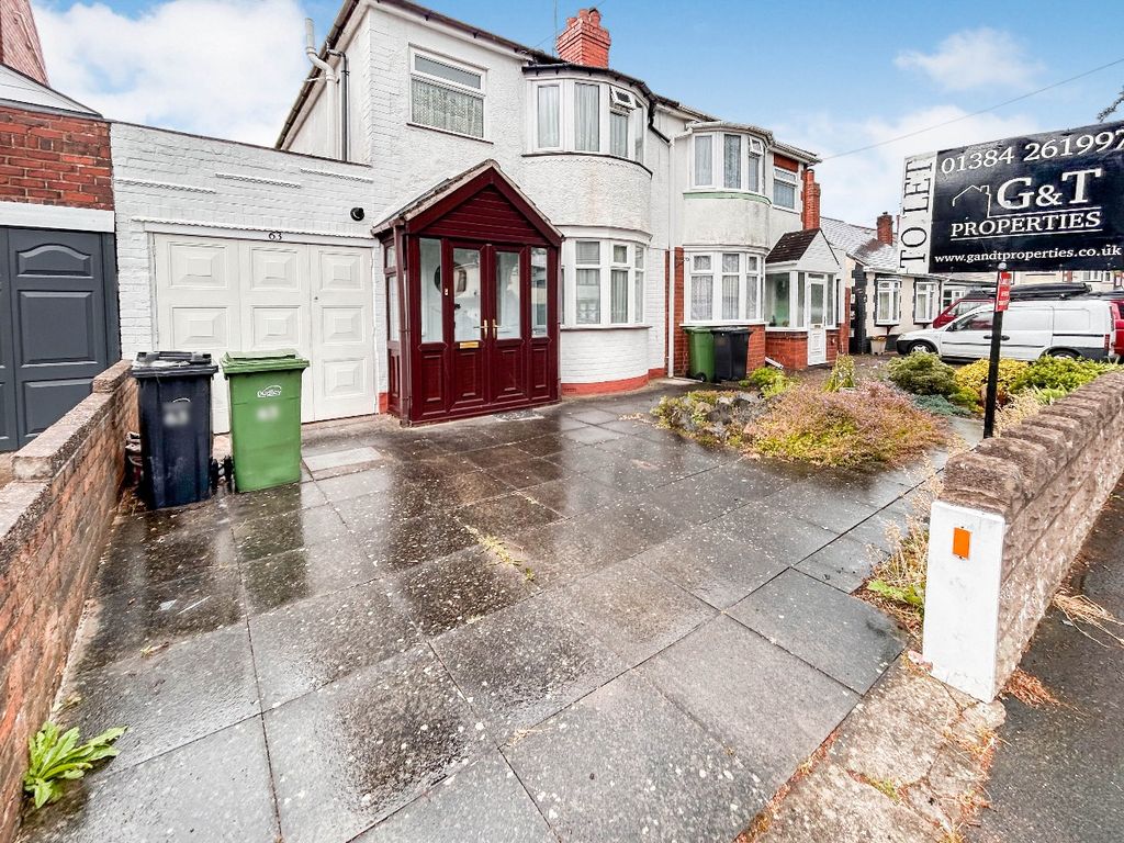 3 bed semidetached house to rent in Olive Hill Road, Halesowen B62, £