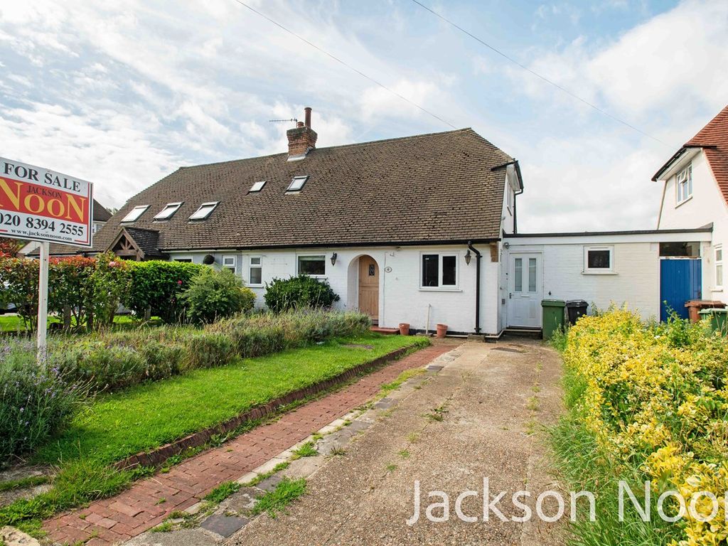 3 bed semidetached house for sale in Gibraltar Crescent, Epsom KT19, £